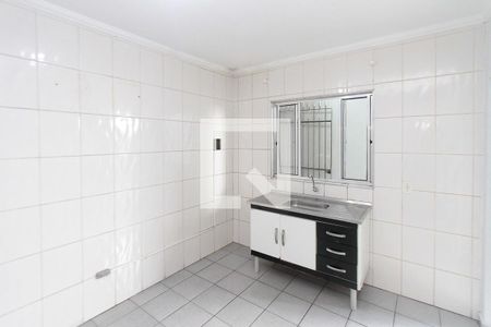 Cozinha de casa para alugar com 1 quarto, 68m² em Jardim Iva, São Paulo