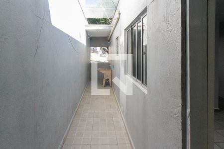 Área de Serviço de casa para alugar com 1 quarto, 68m² em Jardim Iva, São Paulo