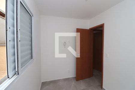 Quarto 2 de apartamento para alugar com 2 quartos, 40m² em Vila Centenário, São Paulo