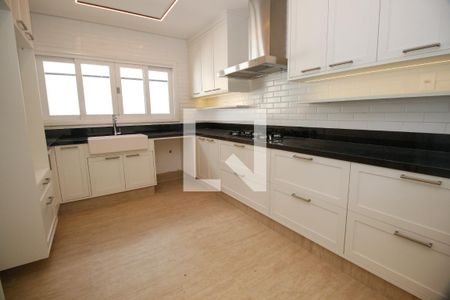 Casa à venda com 420m², 4 quartos e 4 vagasCozinha