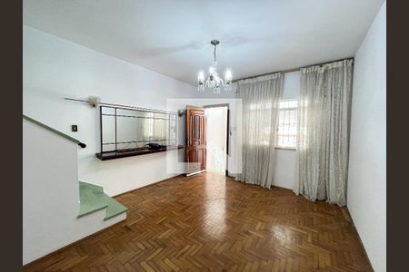 Sala de casa para alugar com 4 quartos, 120m² em Saúde, São Paulo