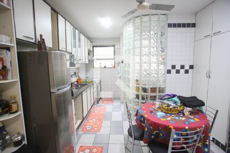Apartamento à venda com 90m², 2 quartos e 1 vagaCozinha