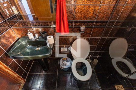 Casa à venda com 348m², 4 quartos e 10 vagasBanheiro