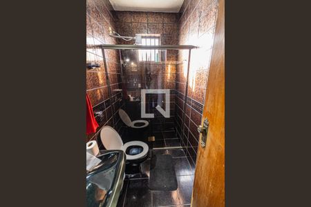 Casa à venda com 348m², 4 quartos e 10 vagasBanheiro