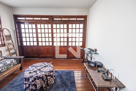 Casa à venda com 348m², 4 quartos e 10 vagasSala 2º andar