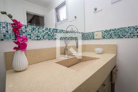 Apartamento à venda com 96m², 2 quartos e 2 vagasBanheiro da Suite