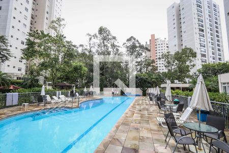 Apartamento à venda com 96m², 2 quartos e 2 vagasÁrea comum - Piscina