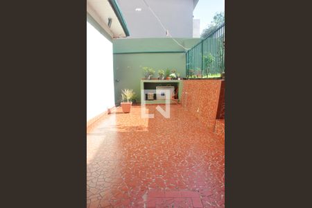 Casa à venda com 570m², 2 quartos e 3 vagasÁrea externa 