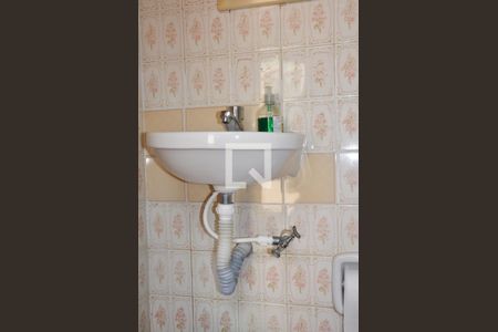 Casa à venda com 570m², 2 quartos e 3 vagasBanheiro da área de serviço 