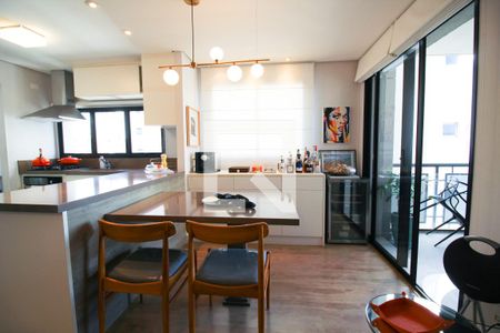 Sala de apartamento à venda com 2 quartos, 82m² em Itaim Bibi, São Paulo