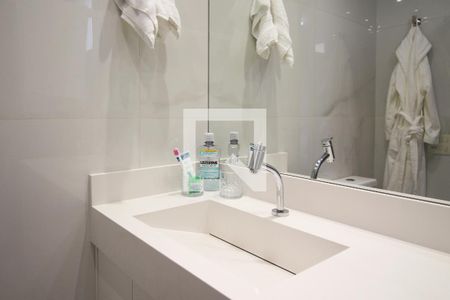 Apartamento para alugar com 82m², 2 quartos e 2 vagasBanheiro da Suíte 1