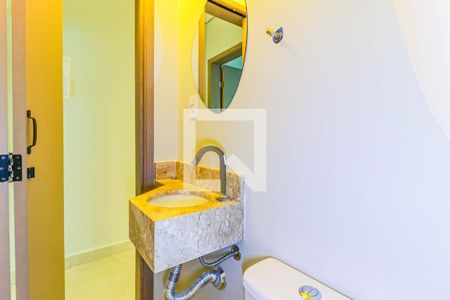 Lavabo de casa para alugar com 3 quartos, 185m² em Jardim Promissão, São Paulo