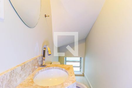 Lavabo de casa para alugar com 3 quartos, 185m² em Jardim Promissão, São Paulo