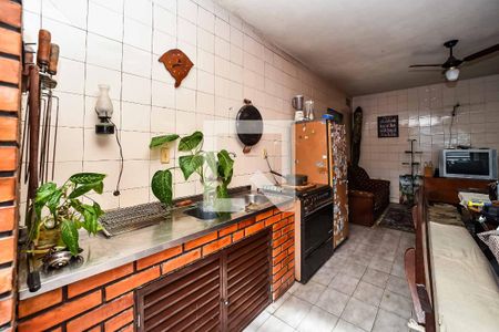 Casa à venda com 390m², 3 quartos e 4 vagasEspaço Gourmet