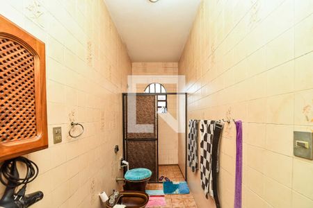 Casa à venda com 390m², 3 quartos e 4 vagasBanheiro da Suíte