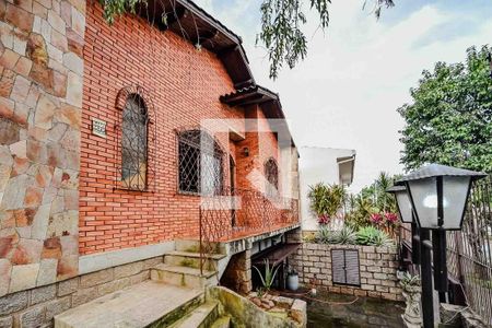 Casa à venda com 390m², 3 quartos e 4 vagasFachada