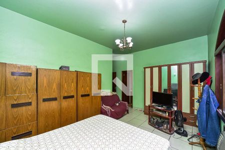 Casa à venda com 390m², 3 quartos e 4 vagasSuíte