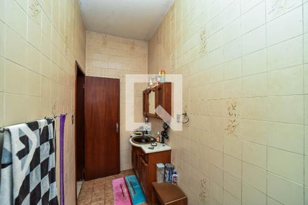 Casa à venda com 390m², 3 quartos e 4 vagasBanheiro da Suíte