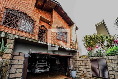 Casa à venda com 390m², 3 quartos e 4 vagasFachada
