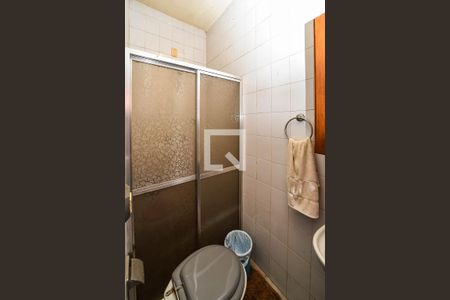 Casa à venda com 390m², 3 quartos e 4 vagasBanheiro 2