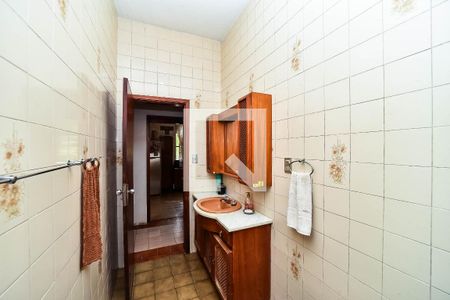 Casa à venda com 390m², 3 quartos e 4 vagasBanheiro Social