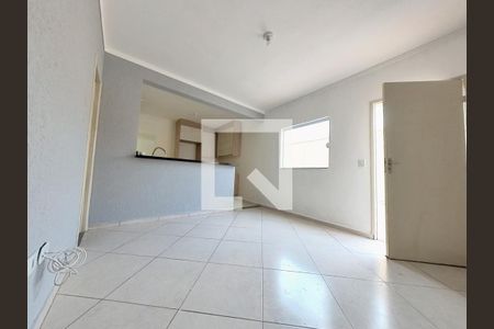 Sala de casa de condomínio para alugar com 2 quartos, 70m² em Vila dos Remédios, São Paulo