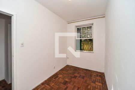 Quarto 2 de apartamento para alugar com 2 quartos, 60m² em Passo da Areia, Porto Alegre
