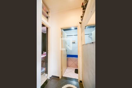 Casa de condomínio à venda com 250m², 2 quartos e sem vaga Casa de condomínio à venda com 250m², 2 quartos e sem vagaHall dos quartos