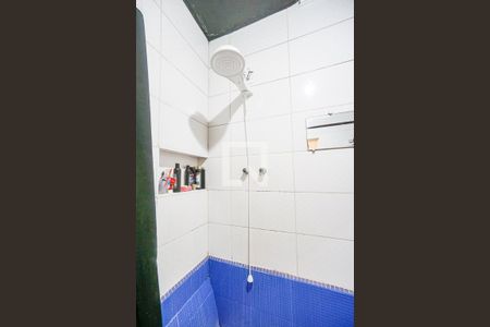 Casa de condomínio à venda com 250m², 2 quartos e sem vaga Casa de condomínio à venda com 250m², 2 quartos e sem vagaChuveiro