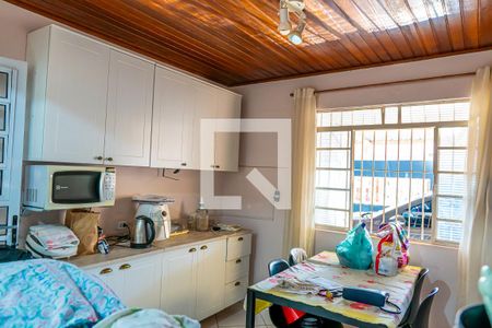 Casa à venda com 200m², 2 quartos e 2 vagasCozinha