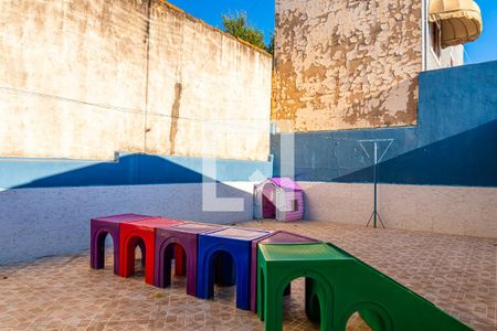 Casa à venda com 200m², 2 quartos e 2 vagasQuintal