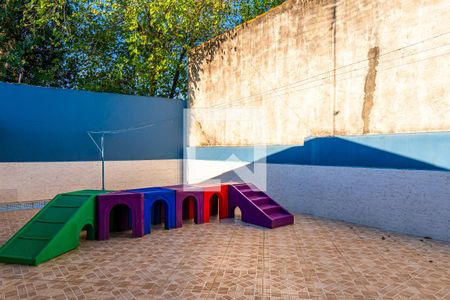 Casa à venda com 200m², 2 quartos e 2 vagasQuintal