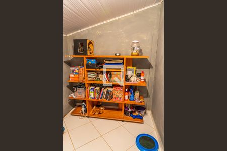 Casa à venda com 200m², 2 quartos e 2 vagasQuarto de Serviço