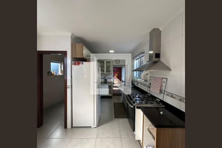 Casa para alugar com 400m², 7 quartos e 2 vagasCozinha