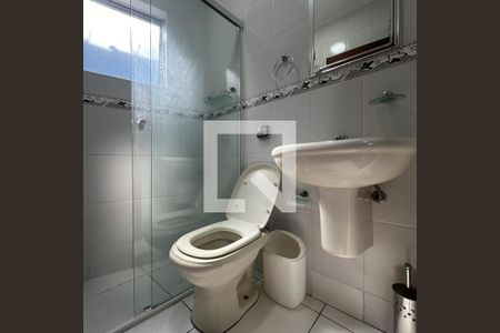 Casa para alugar com 400m², 7 quartos e 2 vagasBanheiro de serviço