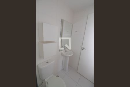 Banheiro de apartamento para alugar com 1 quarto, 27m² em Vila Ivone, São Paulo