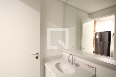 Banheiro de kitnet/studio para alugar com 1 quarto, 26m² em Vila Mariana, São Paulo