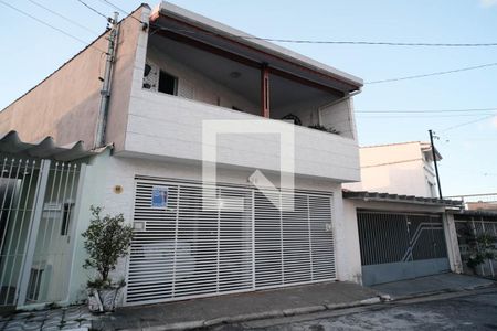 Casa à venda com 170m², 4 quartos e 2 vagasFachada