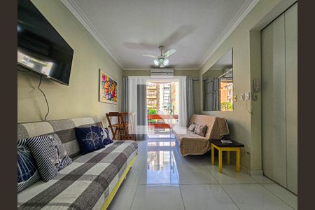 Detalhe Sala de apartamento para alugar com 1 quarto, 92m² em Gonzaga, Santos