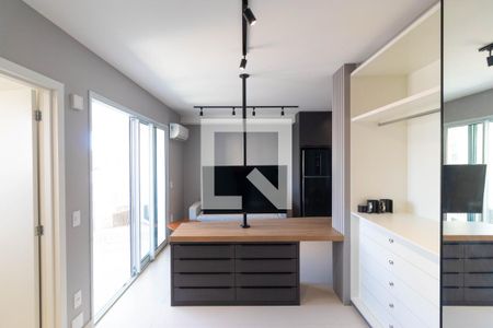 Quarto de kitnet/studio para alugar com 1 quarto, 39m² em Vila Itapura, Campinas