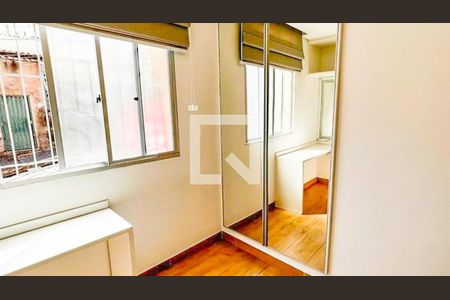 Quarto de apartamento à venda com 3 quartos, 70m² em Glória, Belo Horizonte