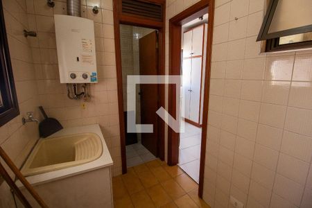Apartamento à venda com 72m², 3 quartos e 1 vagaÁrea de Serviço