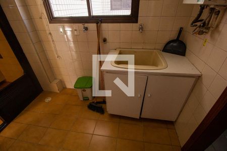 Apartamento à venda com 72m², 3 quartos e 1 vagaÁrea de Serviço