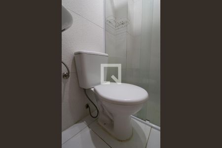 Banheiro de apartamento para alugar com 1 quarto, 28m² em Boa Vista, Porto Alegre