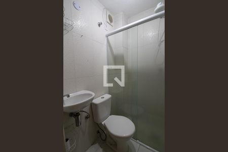 Banheiro de apartamento para alugar com 1 quarto, 28m² em Boa Vista, Porto Alegre