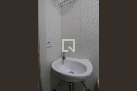 Banheiro de apartamento para alugar com 1 quarto, 28m² em Boa Vista, Porto Alegre