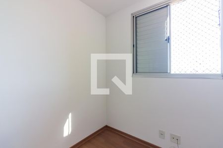 Quarto 1 de apartamento para alugar com 2 quartos, 48m² em Quitaúna, Osasco