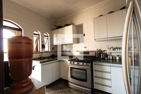 Apartamento para alugar com 183m², 3 quartos e 2 vagasCozinha