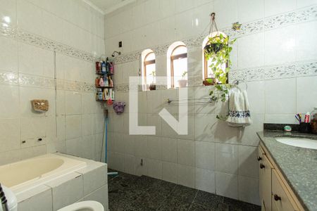Apartamento para alugar com 183m², 3 quartos e 2 vagasBanheiro Suíte 1