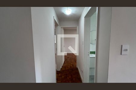 Apartamento à venda com 90m², 2 quartos e sem vaga Apartamento à venda com 90m², 2 quartos e sem vagaCorredor quartos